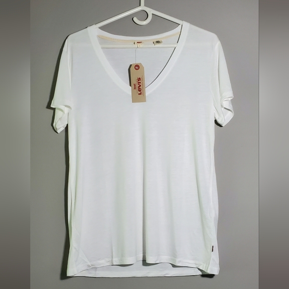Levi's Tops - NWT Medium & Large Levi's Women's White V-Neck T-Shirt Relaxed Fit
